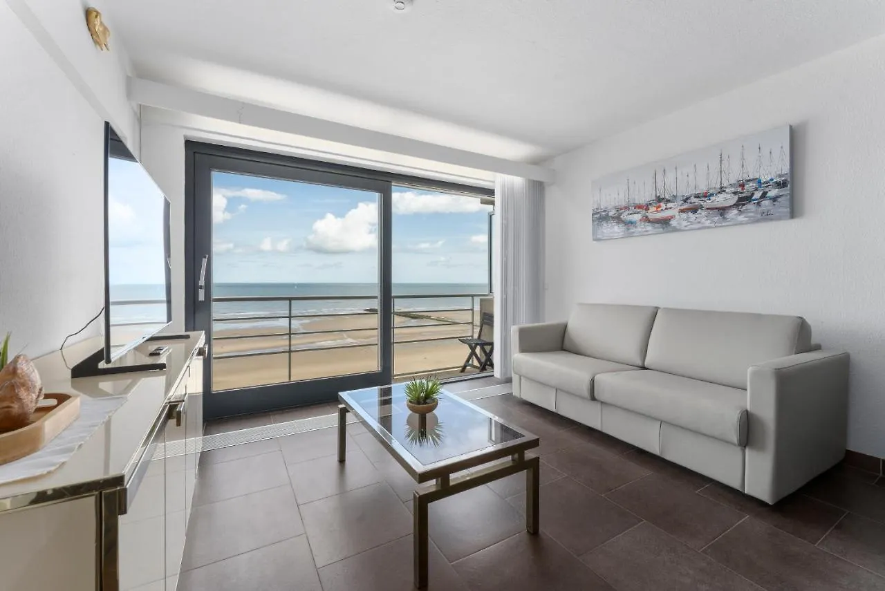 Ferienwohnung Dilemmasea - App Met Zeezicht, Terras En Zwembad Middelkerke Apartment