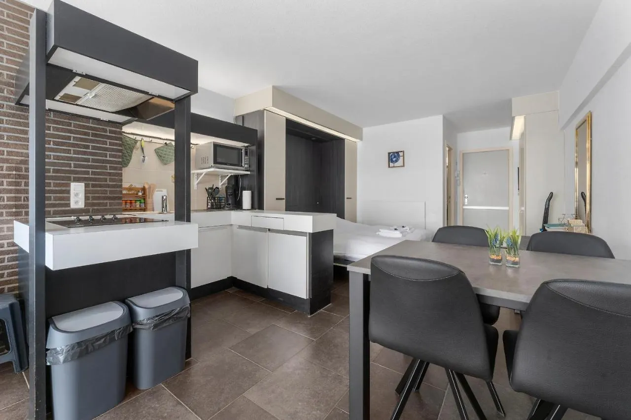 Apartment Ferienwohnung Dilemmasea - App Met Zeezicht, Terras En Zwembad Middelkerke